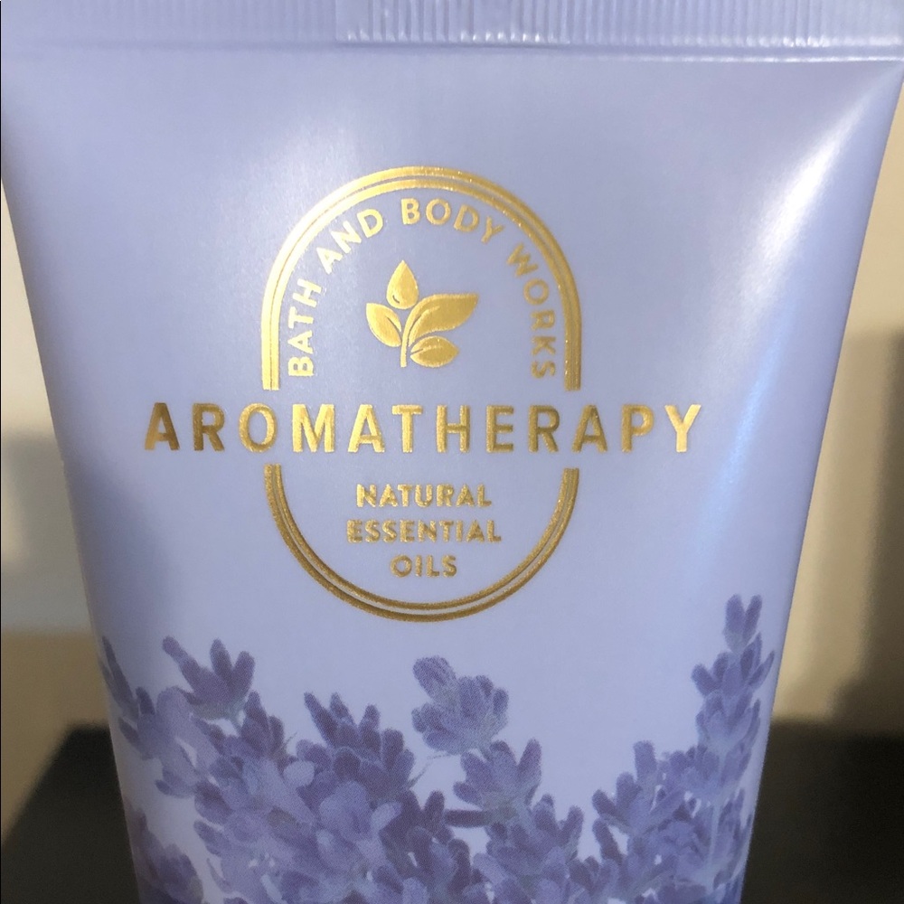Bath & Body Works Aromatherapy Lavender Vanilla Sleep Body Cream - Picture 2 of 4